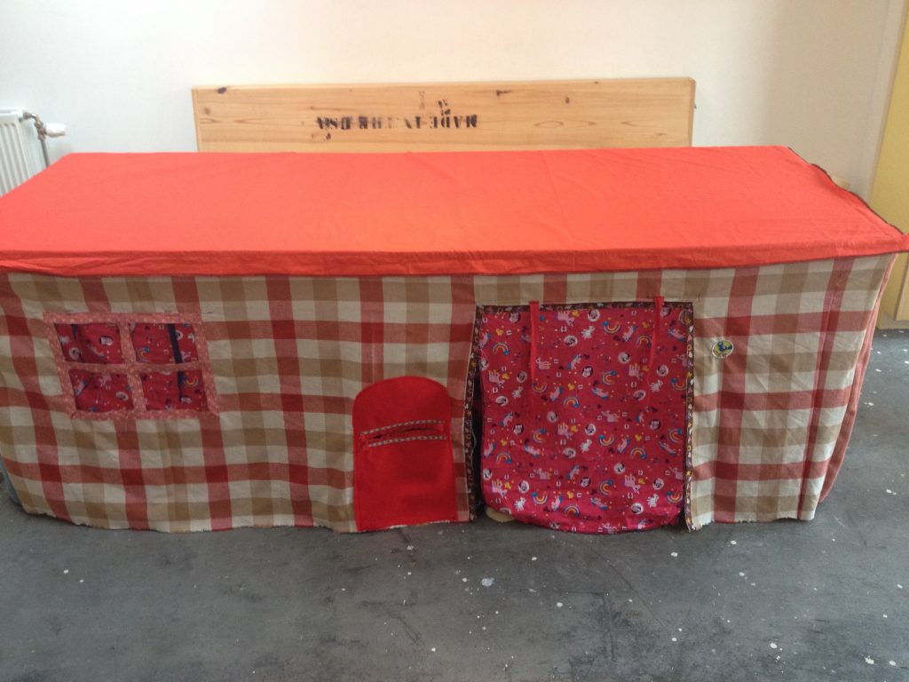 Table tent front DIY